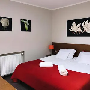 Aparthotel Astral